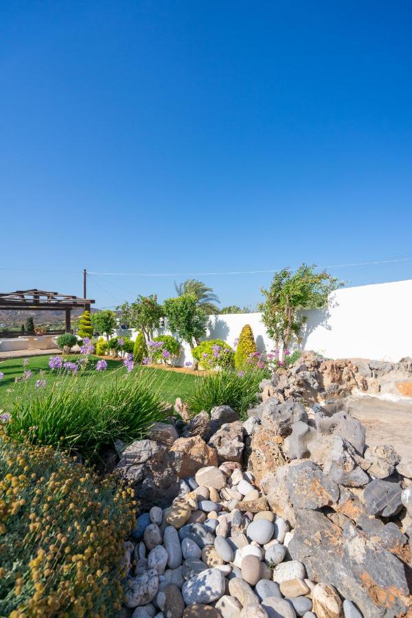 Georgia'S Apartments Kouremenos Beach Anevato Екстер'єр фото